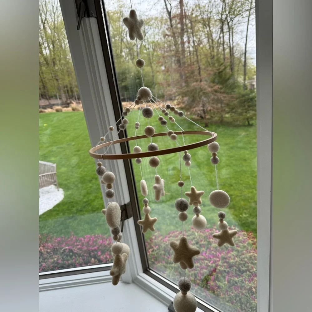 Neutral Wool Star Baby Mobile - Picture 2 of 3